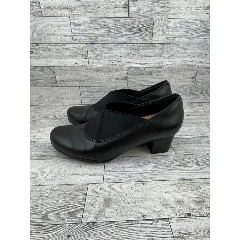 Clarks Artisan Women Black Leather Crossover Elastic‎ Block Heel Pumps Size 8.5M